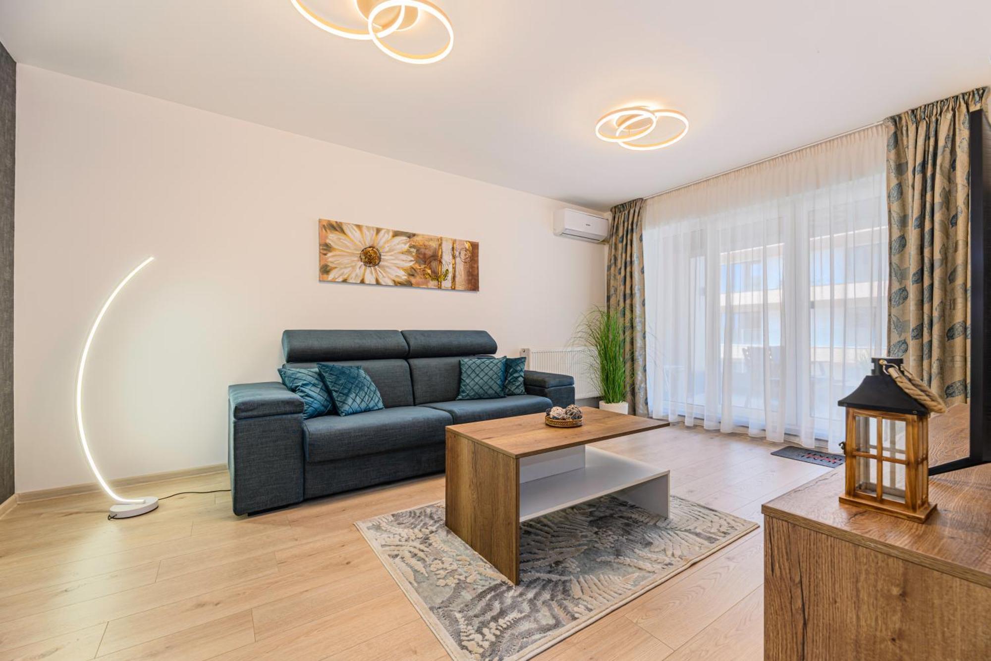 Luxury Landing Complex Qualis