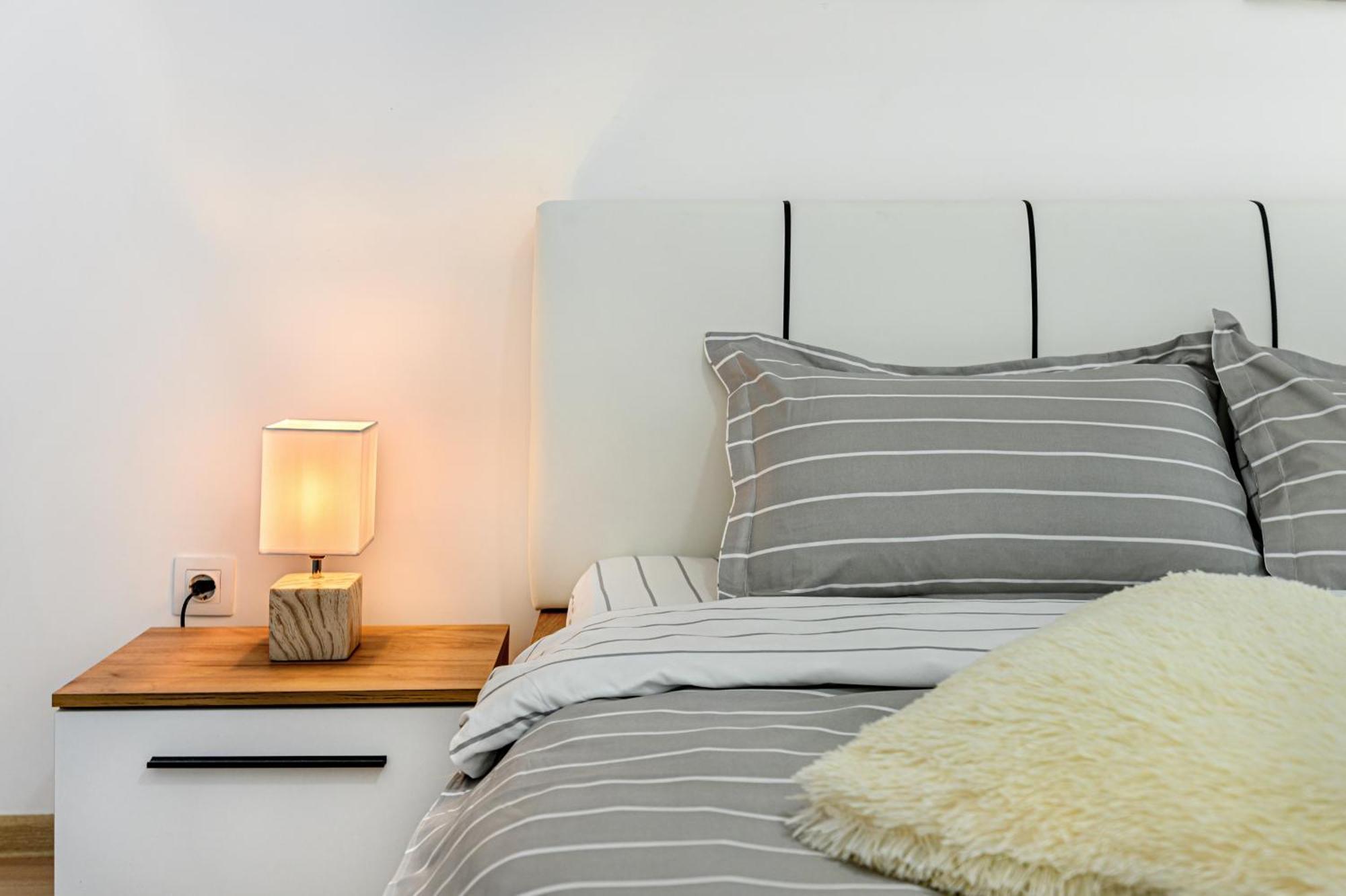 Luxury Landing Complex Qualis